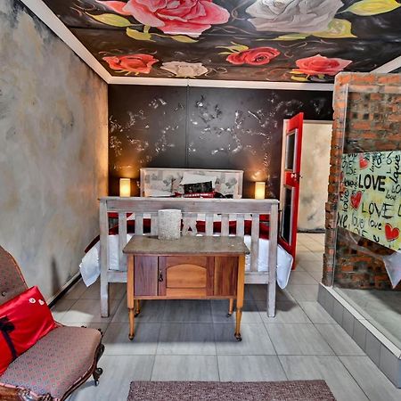 Iszis Guest House Bloemfontein Eksteriør bilde