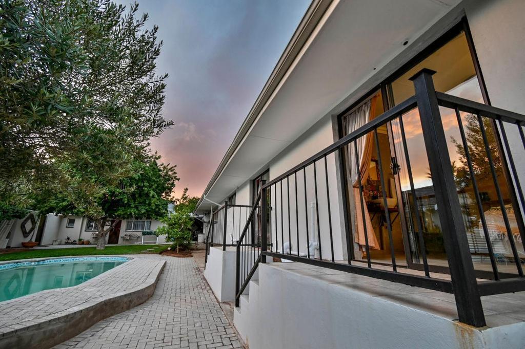 Iszis Guest House Bloemfontein Eksteriør bilde