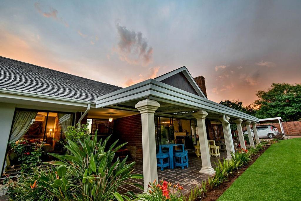 Iszis Guest House Bloemfontein Eksteriør bilde